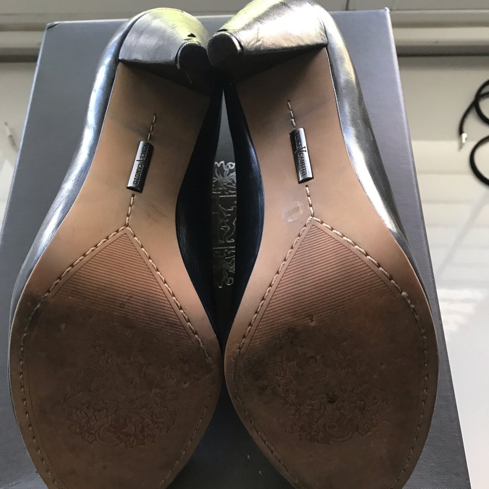 Shoes - Picture 4 of 6